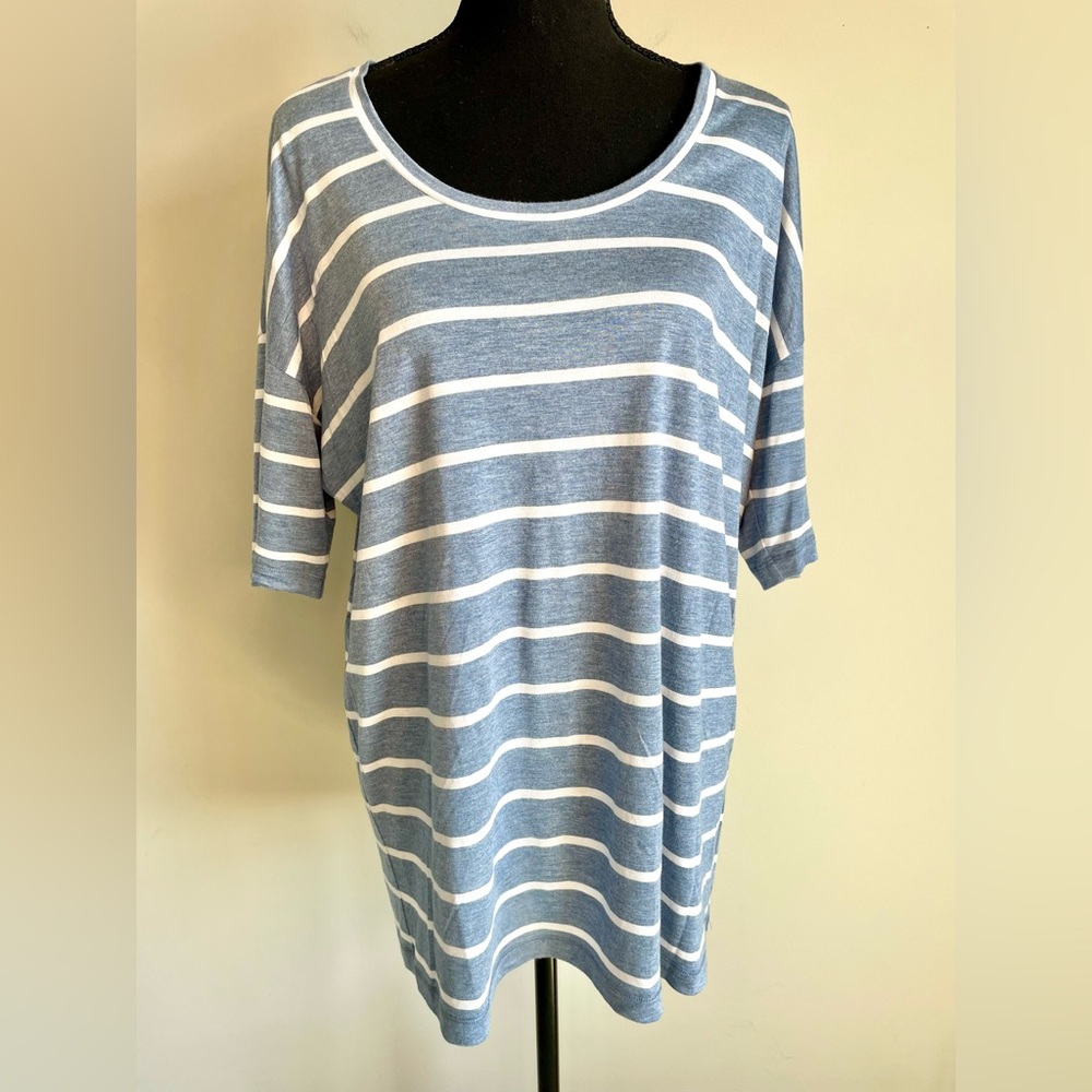 Lafayette 148 New York Sz M Kirsten Striped Scoop Neck Top Shirt Blue Rayon